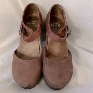 Rare Dansko heels in brushed plum leather